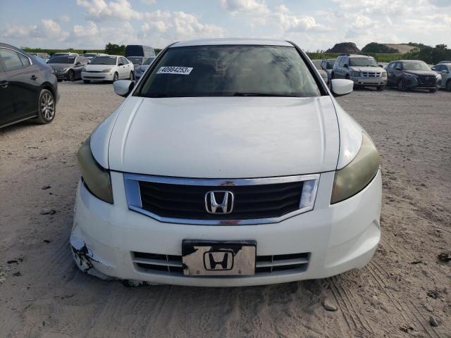 Photo 4 VIN: 1HGCP2F31AA105584 - HONDA ACCORD LX 