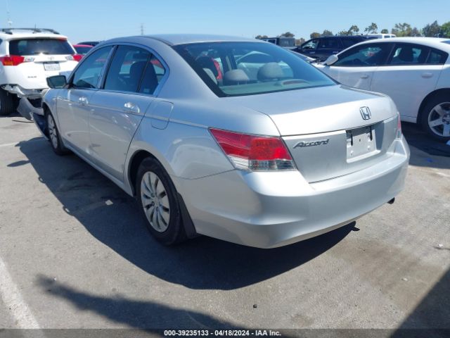 Photo 2 VIN: 1HGCP2F31AA107061 - HONDA ACCORD 