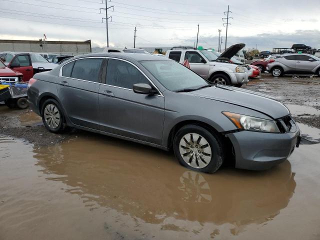 Photo 3 VIN: 1HGCP2F31AA107349 - HONDA ACCORD 