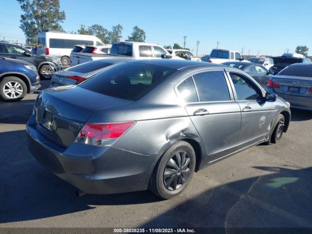 Photo 3 VIN: 1HGCP2F31AA118514 - HONDA ACCORD 