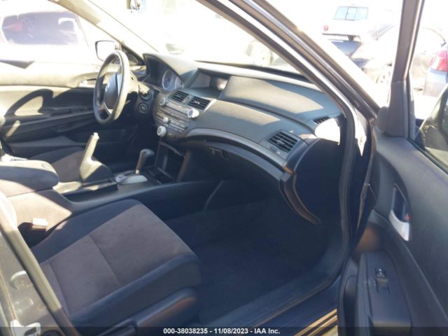 Photo 4 VIN: 1HGCP2F31AA118514 - HONDA ACCORD 