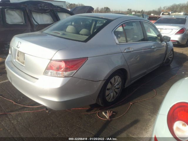 Photo 3 VIN: 1HGCP2F31AA125110 - HONDA ACCORD SDN 