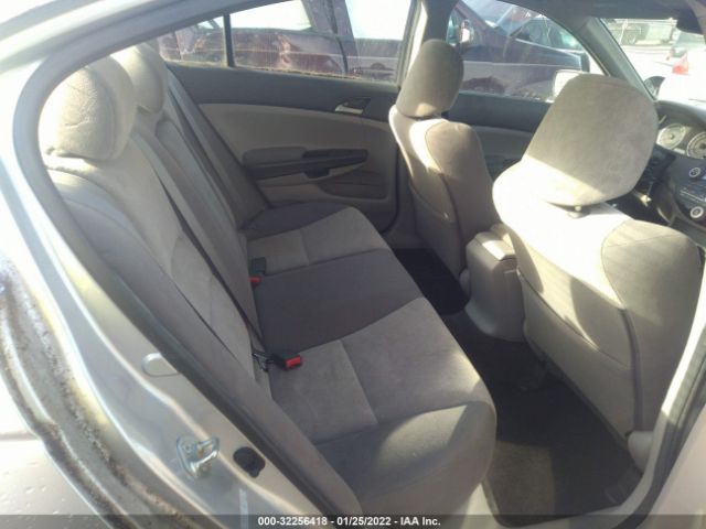 Photo 7 VIN: 1HGCP2F31AA125110 - HONDA ACCORD SDN 