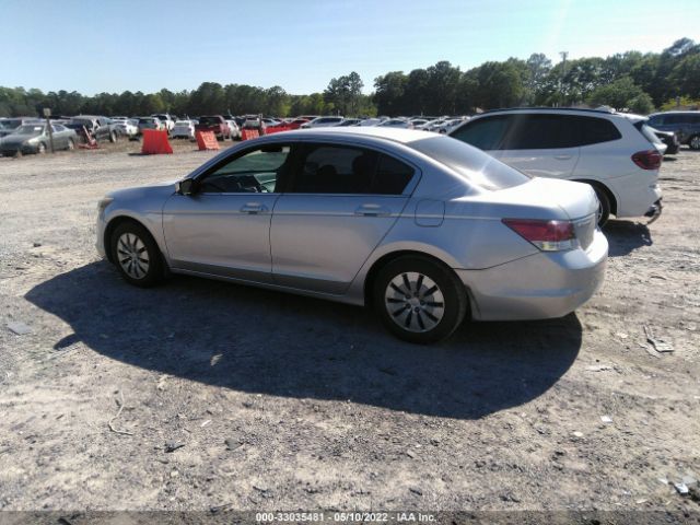 Photo 2 VIN: 1HGCP2F31AA126709 - HONDA ACCORD SDN 