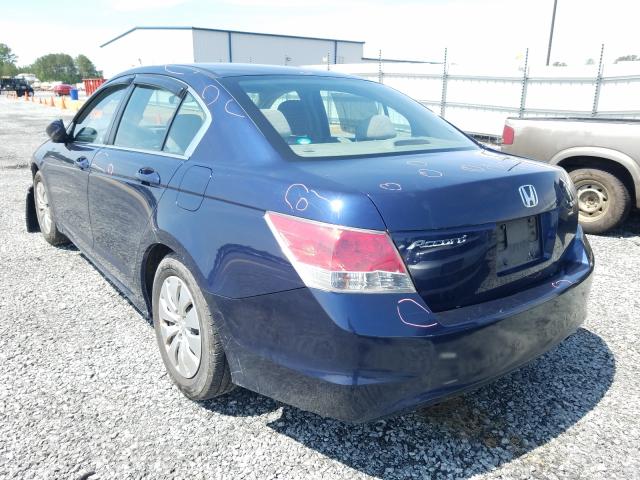 Photo 2 VIN: 1HGCP2F31AA141355 - HONDA ACCORD LX 