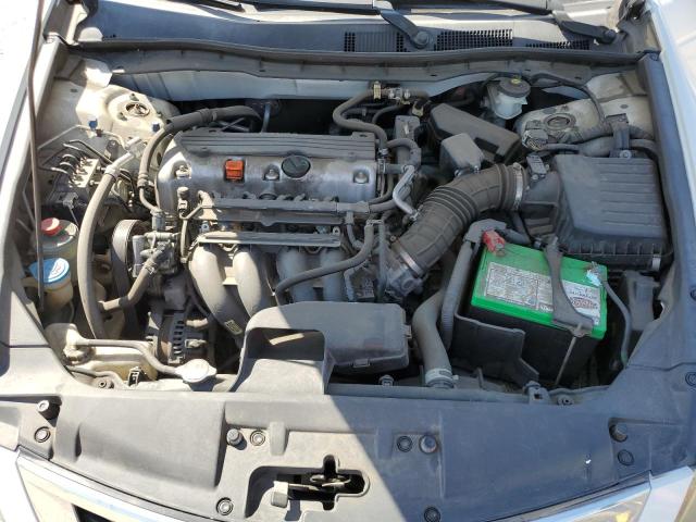 Photo 6 VIN: 1HGCP2F31AA158415 - HONDA ACCORD LX 