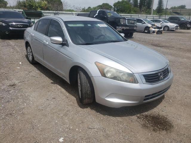 Photo 0 VIN: 1HGCP2F31AA161685 - HONDA ACCORD LX 