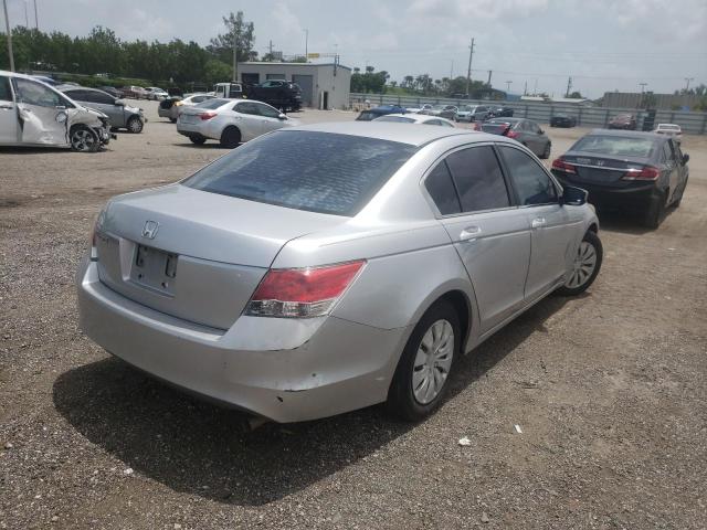 Photo 3 VIN: 1HGCP2F31AA161685 - HONDA ACCORD LX 