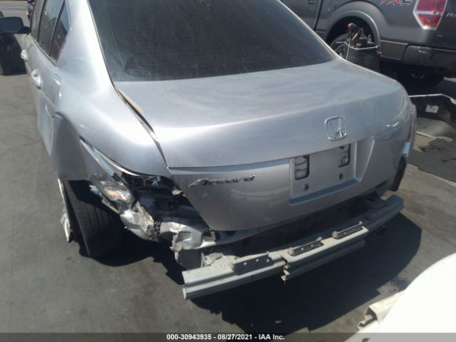 Photo 5 VIN: 1HGCP2F31AA181046 - HONDA ACCORD SDN 