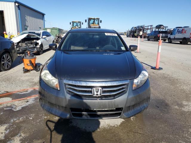 Photo 4 VIN: 1HGCP2F31BA001016 - HONDA ACCORD 