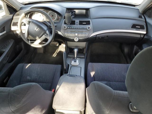 Photo 7 VIN: 1HGCP2F31BA049762 - HONDA ACCORD LX 