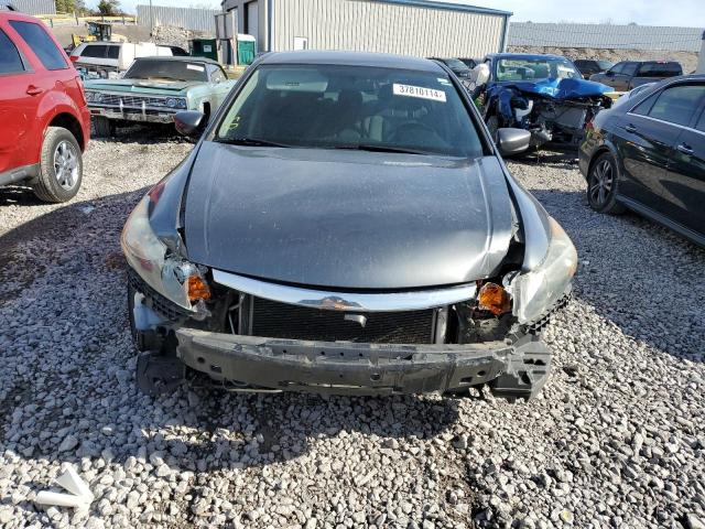 Photo 4 VIN: 1HGCP2F31BA077450 - HONDA ACCORD 