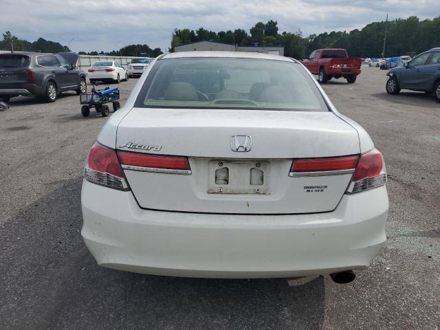 Photo 5 VIN: 1HGCP2F31BA078064 - HONDA ACCORD LX 