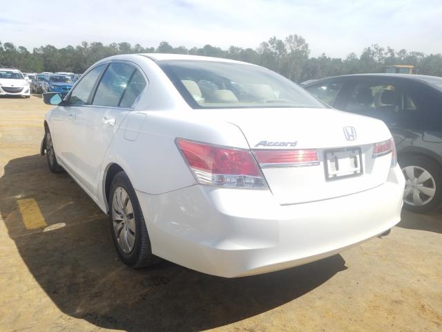 Photo 2 VIN: 1HGCP2F31BA085970 - HONDA ACCORD LX 