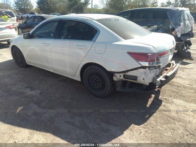 Photo 2 VIN: 1HGCP2F31BA107093 - HONDA ACCORD SDN 