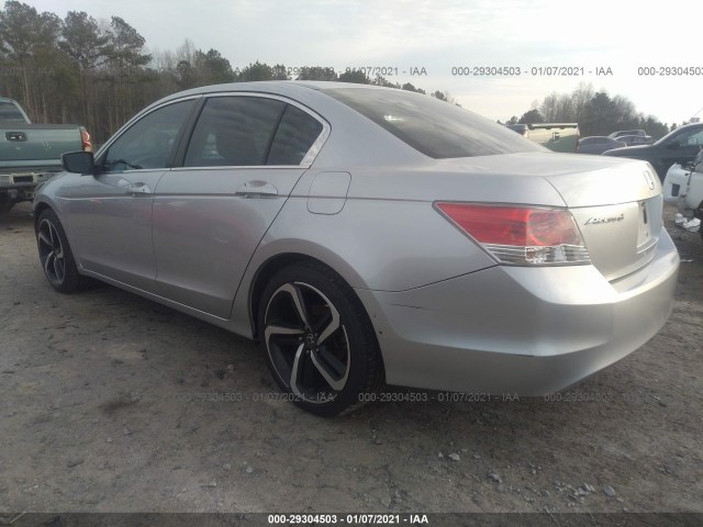 Photo 2 VIN: 1HGCP2F31BA108194 - HONDA ACCORD SDN 