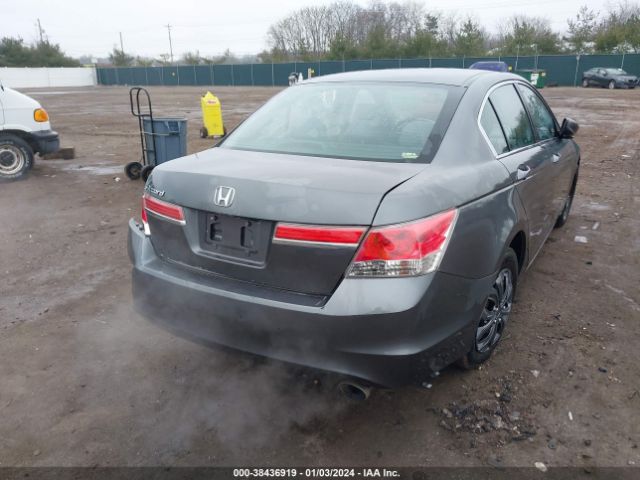 Photo 3 VIN: 1HGCP2F31BA110866 - HONDA ACCORD 