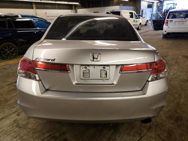 Photo 5 VIN: 1HGCP2F31BA134231 - HONDA ACCORD LX 