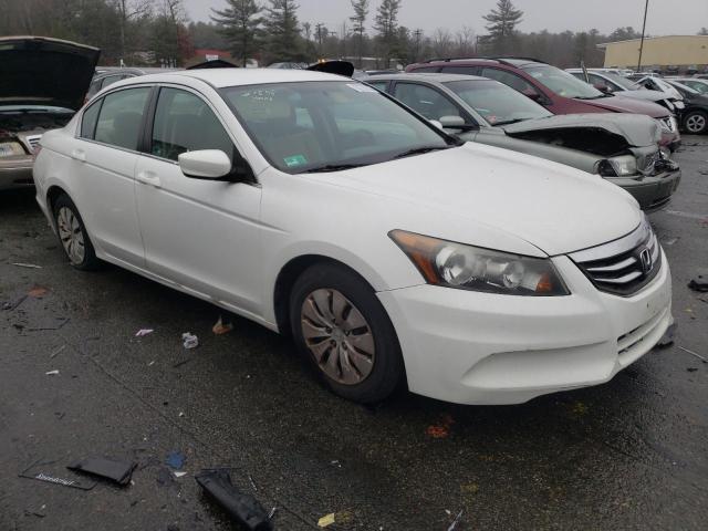 Photo 3 VIN: 1HGCP2F31BA154303 - HONDA ACCORD 