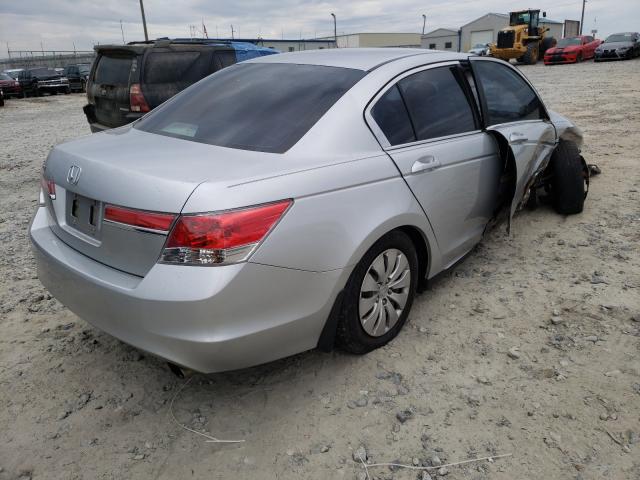 Photo 3 VIN: 1HGCP2F31CA010400 - HONDA ACCORD LX 