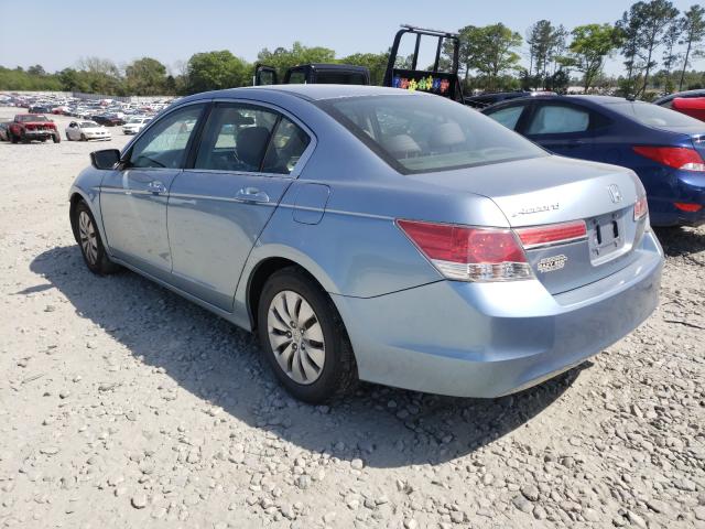 Photo 2 VIN: 1HGCP2F31CA017136 - HONDA ACCORD LX 