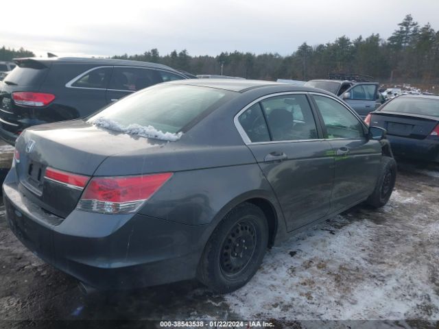 Photo 3 VIN: 1HGCP2F31CA026516 - HONDA ACCORD 