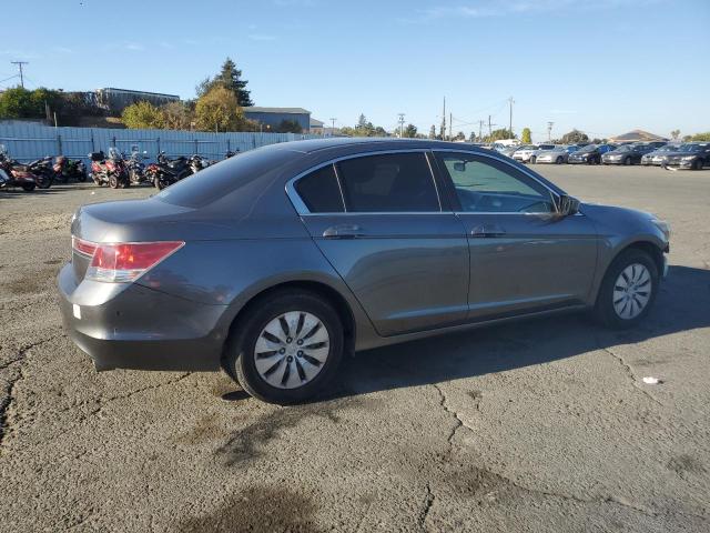 Photo 2 VIN: 1HGCP2F31CA031568 - HONDA ACCORD LX 