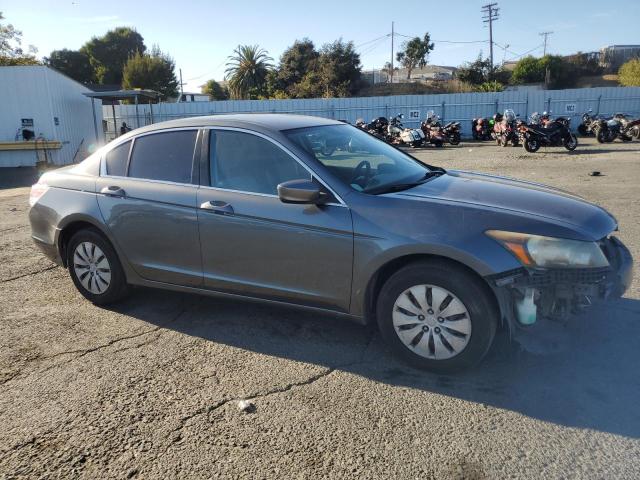 Photo 3 VIN: 1HGCP2F31CA031568 - HONDA ACCORD LX 