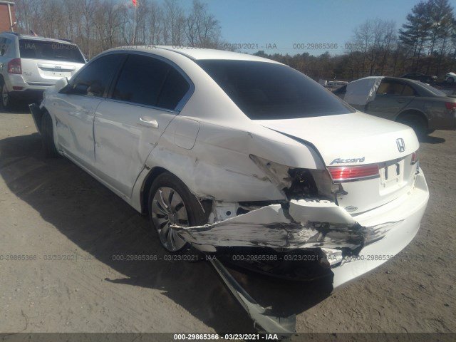 Photo 2 VIN: 1HGCP2F31CA048547 - HONDA ACCORD SDN 