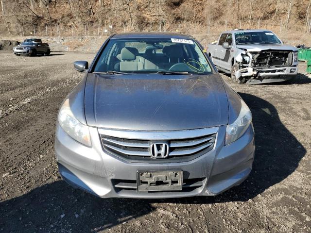 Photo 4 VIN: 1HGCP2F31CA085971 - HONDA ACCORD LX 