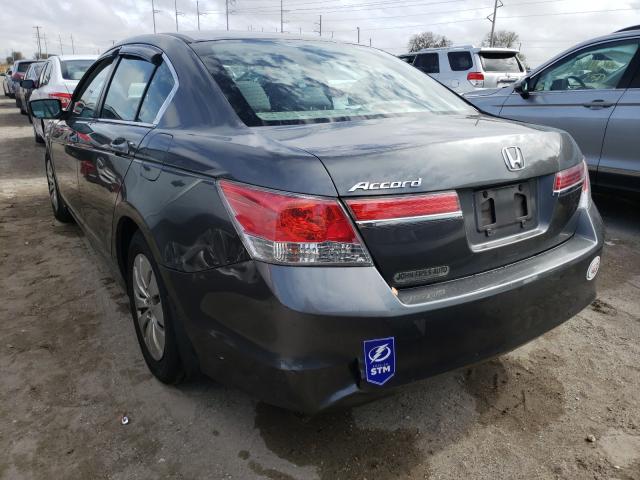 Photo 2 VIN: 1HGCP2F31CA091527 - HONDA ACCORD LX 