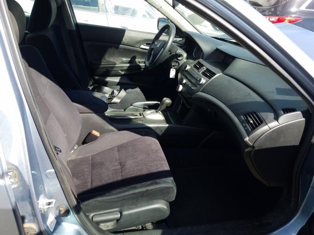 Photo 4 VIN: 1HGCP2F31CA093472 - HONDA ACCORD LX 