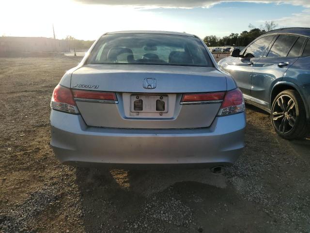 Photo 5 VIN: 1HGCP2F31CA104597 - HONDA ACCORD LX 