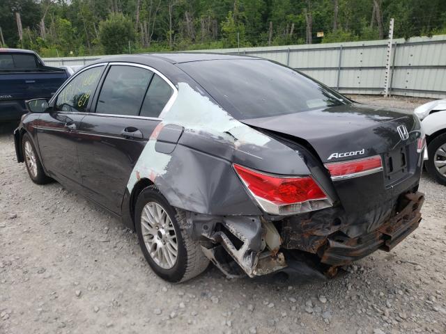 Photo 2 VIN: 1HGCP2F31CA109959 - HONDA ACCORD LX 