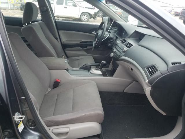 Photo 4 VIN: 1HGCP2F31CA121836 - HONDA ACCORD LX 