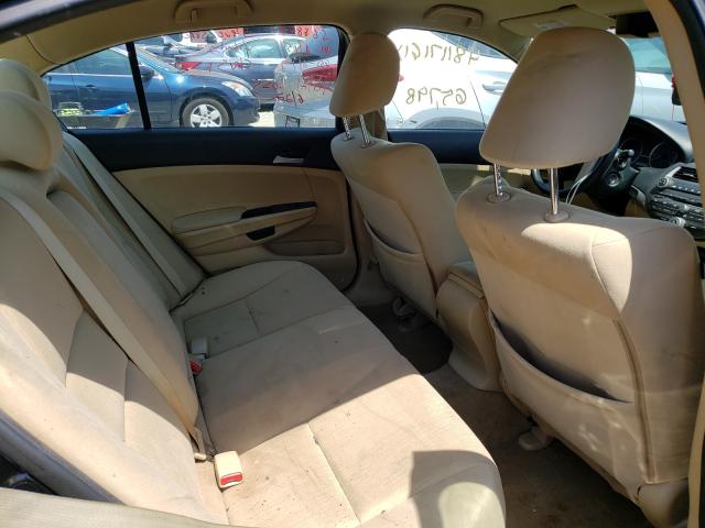 Photo 5 VIN: 1HGCP2F31CA124865 - HONDA ACCORD LX 