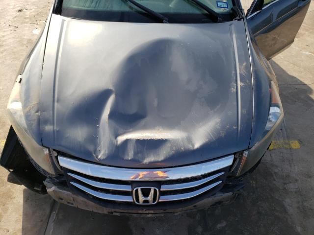 Photo 10 VIN: 1HGCP2F31CA135249 - HONDA ACCORD LX 