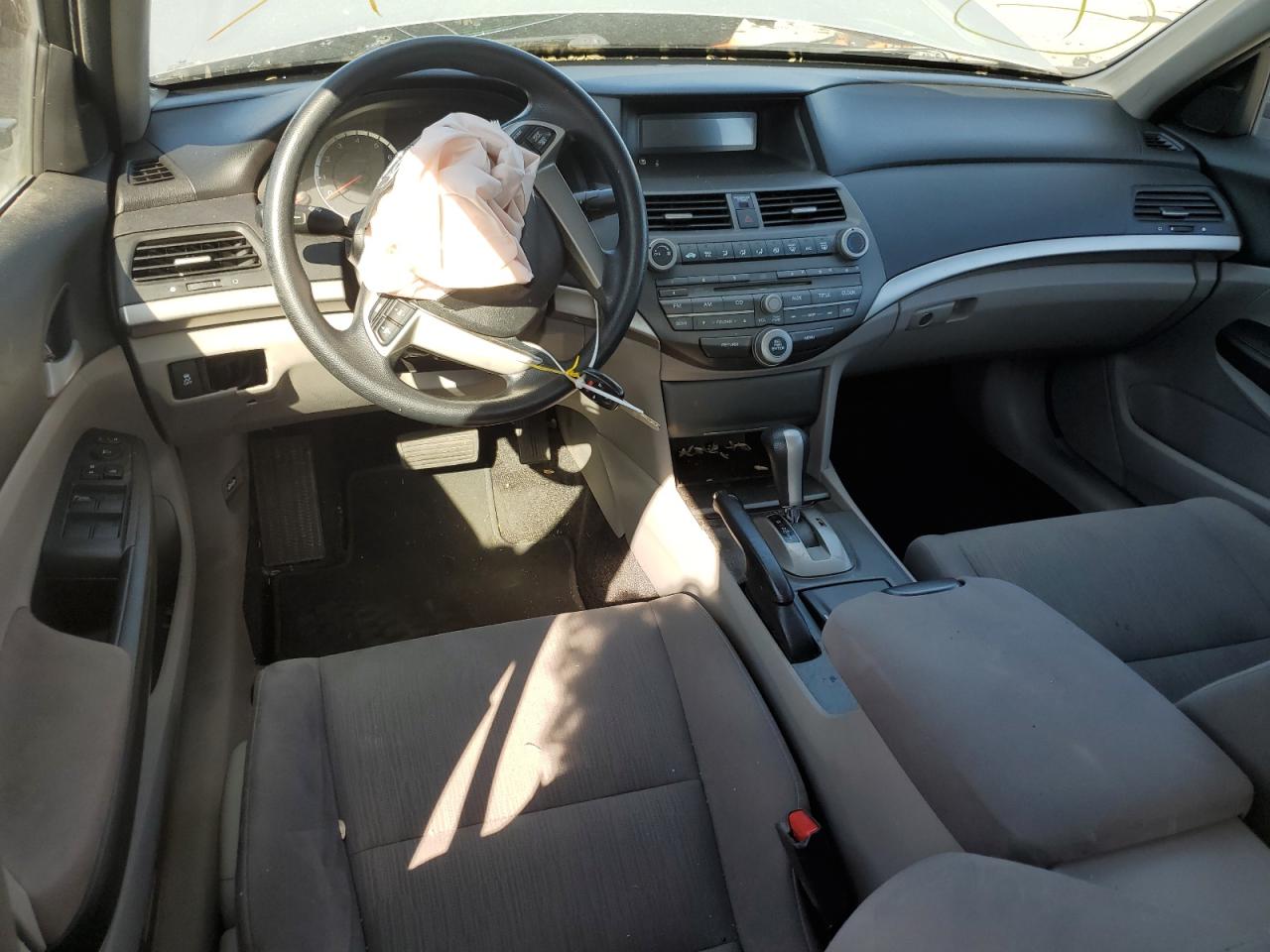 Photo 7 VIN: 1HGCP2F31CA150723 - HONDA ACCORD 