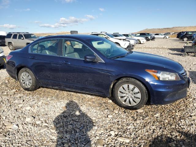 Photo 3 VIN: 1HGCP2F31CA160782 - HONDA ACCORD LX 