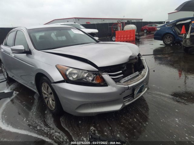 Photo 5 VIN: 1HGCP2F31CA166131 - HONDA ACCORD SDN 