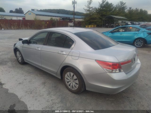 Photo 2 VIN: 1HGCP2F31CA176545 - HONDA ACCORD SDN 