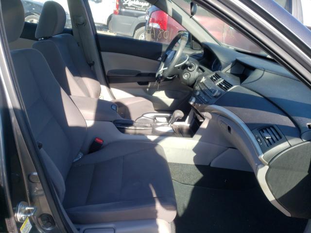 Photo 4 VIN: 1HGCP2F31CA205431 - HONDA ACCORD SDN 