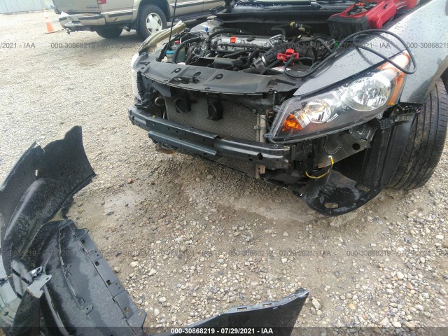 Photo 5 VIN: 1HGCP2F31CA205431 - HONDA ACCORD SDN 