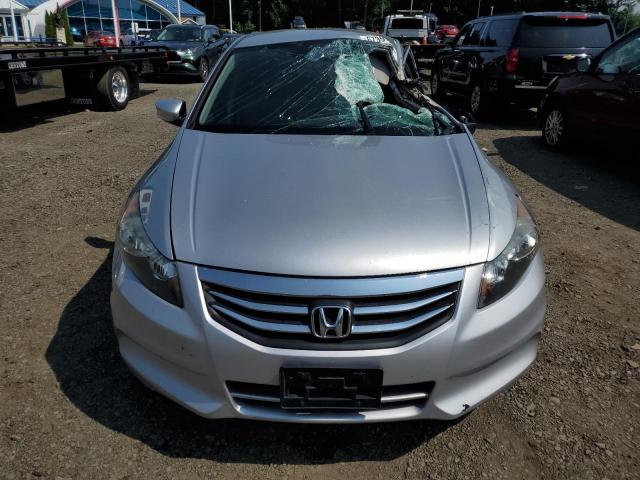 Photo 4 VIN: 1HGCP2F31CA205591 - HONDA ACCORD LX 