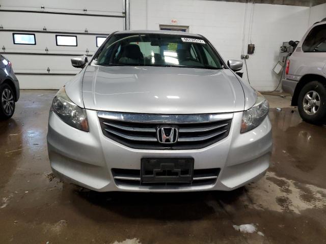 Photo 4 VIN: 1HGCP2F31CA207289 - HONDA ACCORD LX 