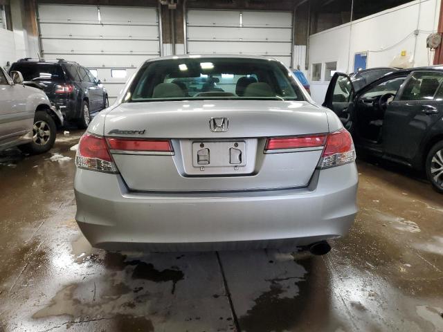 Photo 5 VIN: 1HGCP2F31CA207289 - HONDA ACCORD LX 