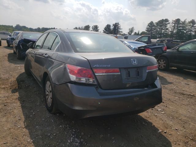 Photo 2 VIN: 1HGCP2F31CA229423 - HONDA ACCORD LX 