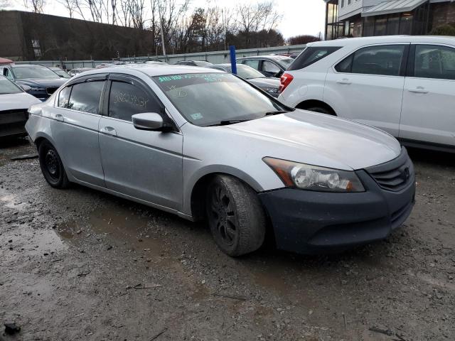 Photo 3 VIN: 1HGCP2F31CA234735 - HONDA ACCORD LX 