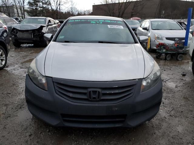 Photo 4 VIN: 1HGCP2F31CA234735 - HONDA ACCORD LX 