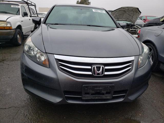 Photo 4 VIN: 1HGCP2F31CA242169 - HONDA ACCORD LX 